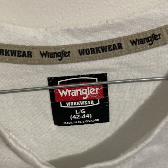 Wrangler- White long sleeve- Size L - Picture 3 of 3